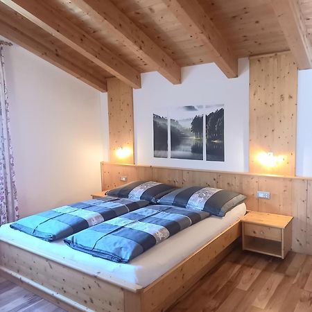 Pferdehof Ansteingut Villa Sluderno Buitenkant foto