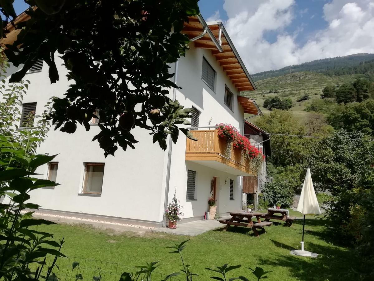 Pferdehof Ansteingut Villa Sluderno Buitenkant foto